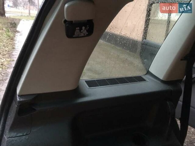 Серый Фольксваген Туран, объемом двигателя 1.6 л и пробегом 232 тыс. км за 5850 $, фото 23 на Automoto.ua