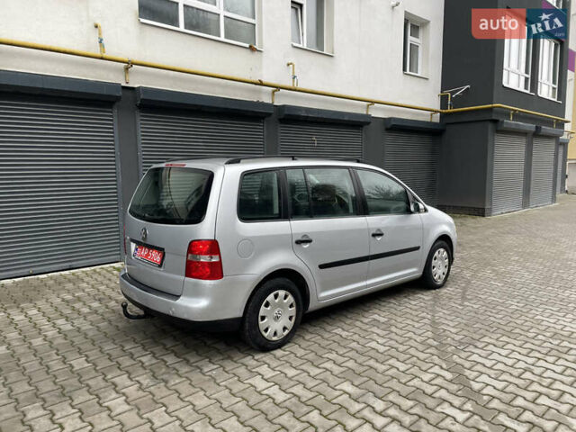 Серый Фольксваген Туран, объемом двигателя 1.6 л и пробегом 258 тыс. км за 5350 $, фото 7 на Automoto.ua