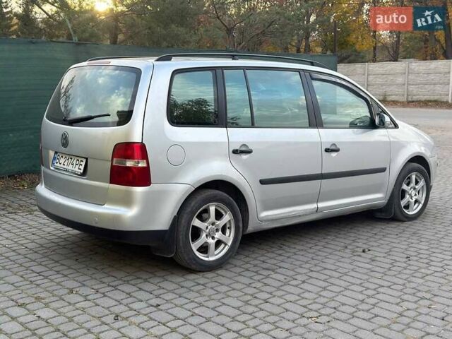 Серый Фольксваген Туран, объемом двигателя 1.6 л и пробегом 281 тыс. км за 5000 $, фото 7 на Automoto.ua