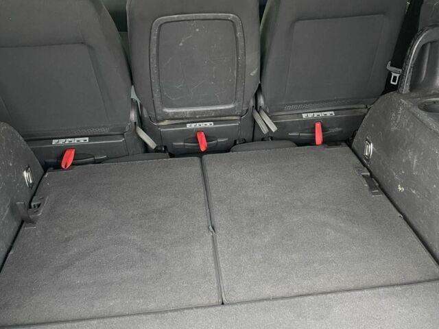 Сірий Фольксваген Туран, об'ємом двигуна 1.9 л та пробігом 330 тис. км за 2300 $, фото 14 на Automoto.ua