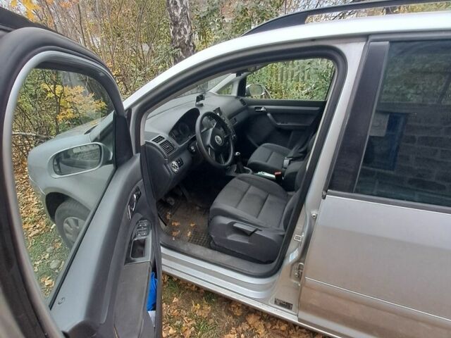 Серый Фольксваген Туран, объемом двигателя 0 л и пробегом 1 тыс. км за 2600 $, фото 1 на Automoto.ua