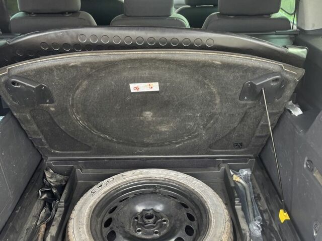 Серый Фольксваген Туран, объемом двигателя 1.9 л и пробегом 300 тыс. км за 3100 $, фото 9 на Automoto.ua