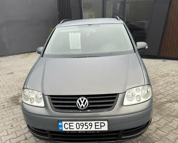 Серый Фольксваген Туран, объемом двигателя 1.9 л и пробегом 275 тыс. км за 5800 $, фото 8 на Automoto.ua