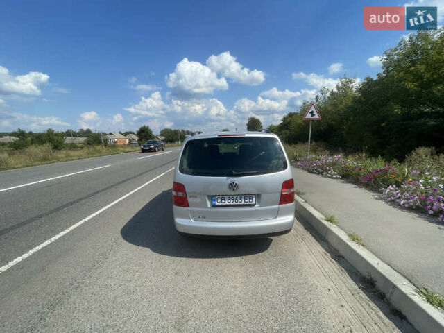 Сірий Фольксваген Туран, об'ємом двигуна 1.6 л та пробігом 234 тис. км за 5100 $, фото 7 на Automoto.ua
