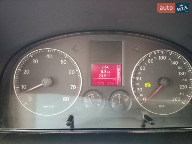 Серый Фольксваген Туран, объемом двигателя 1.6 л и пробегом 171 тыс. км за 6250 $, фото 58 на Automoto.ua