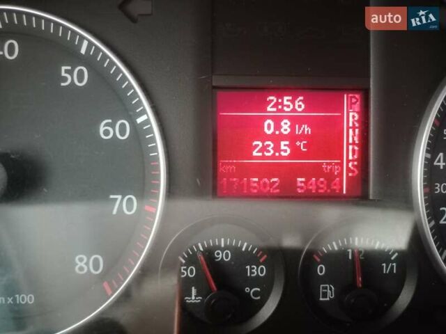 Серый Фольксваген Туран, объемом двигателя 1.6 л и пробегом 171 тыс. км за 6250 $, фото 59 на Automoto.ua