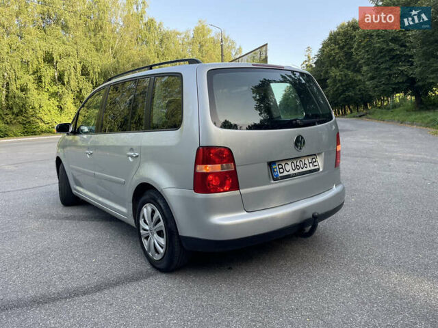 Серый Фольксваген Туран, объемом двигателя 1.98 л и пробегом 231 тыс. км за 4450 $, фото 9 на Automoto.ua