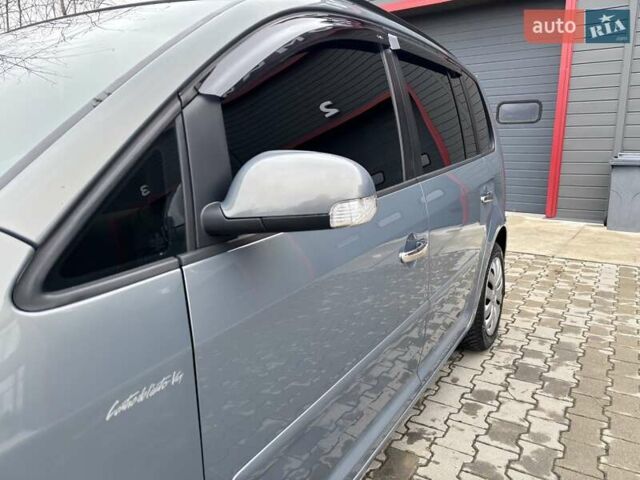 Серый Фольксваген Туран, объемом двигателя 1.9 л и пробегом 281 тыс. км за 6700 $, фото 12 на Automoto.ua