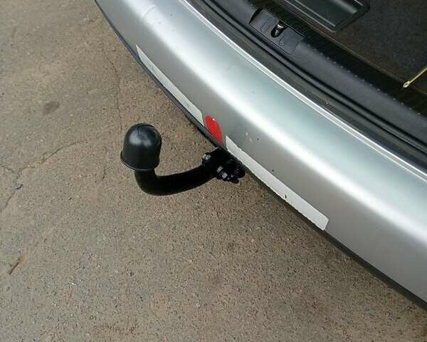 Сірий Фольксваген Туран, об'ємом двигуна 1.98 л та пробігом 196 тис. км за 5990 $, фото 8 на Automoto.ua