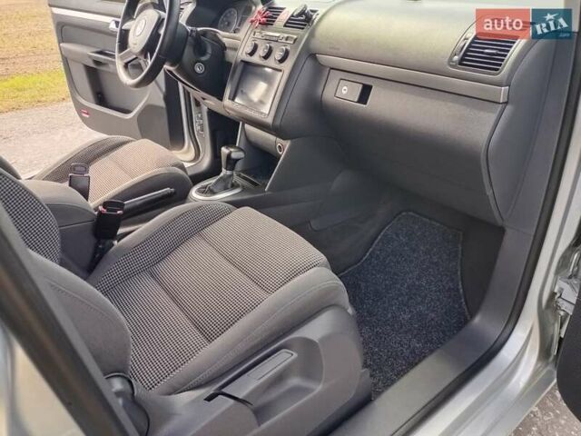 Серый Фольксваген Туран, объемом двигателя 1.6 л и пробегом 171 тыс. км за 6250 $, фото 50 на Automoto.ua