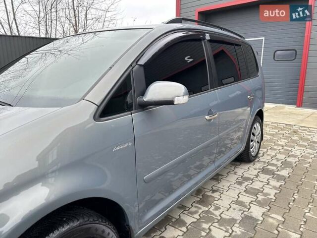 Серый Фольксваген Туран, объемом двигателя 1.9 л и пробегом 281 тыс. км за 6700 $, фото 10 на Automoto.ua