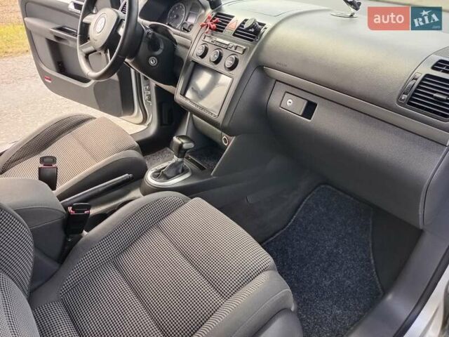 Серый Фольксваген Туран, объемом двигателя 1.6 л и пробегом 171 тыс. км за 6250 $, фото 49 на Automoto.ua