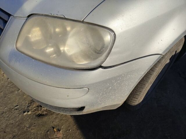 Серый Фольксваген Туран, объемом двигателя 2 л и пробегом 378 тыс. км за 2600 $, фото 19 на Automoto.ua