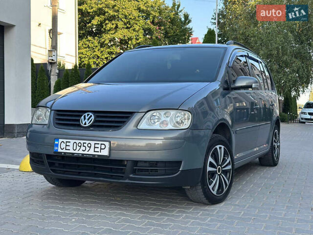 Сірий Фольксваген Туран, об'ємом двигуна 1.9 л та пробігом 360 тис. км за 5450 $, фото 1 на Automoto.ua