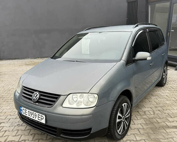 Серый Фольксваген Туран, объемом двигателя 1.9 л и пробегом 275 тыс. км за 5800 $, фото 9 на Automoto.ua