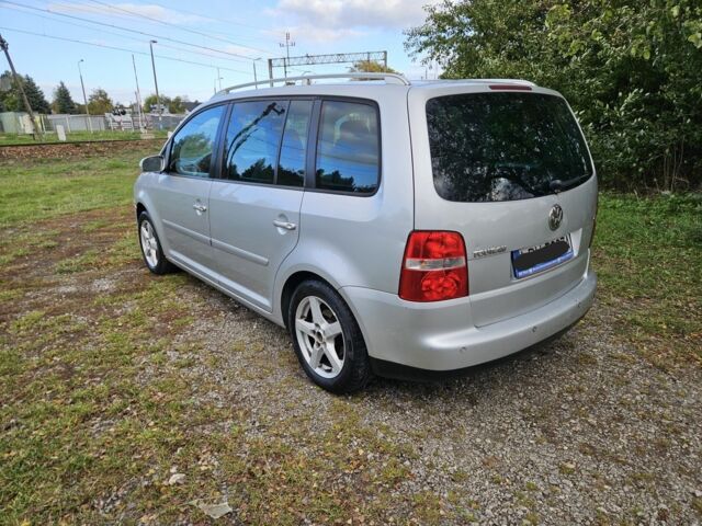 Серый Фольксваген Туран, объемом двигателя 2 л и пробегом 380 тыс. км за 2350 $, фото 3 на Automoto.ua