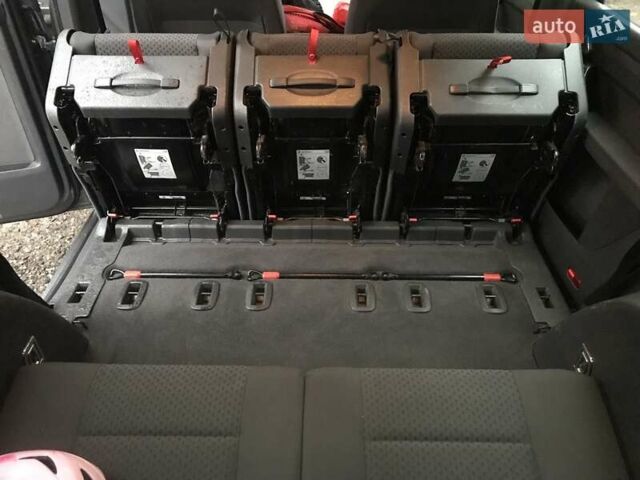 Серый Фольксваген Туран, объемом двигателя 1.6 л и пробегом 232 тыс. км за 5850 $, фото 20 на Automoto.ua