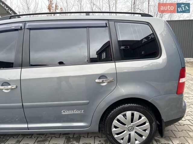 Серый Фольксваген Туран, объемом двигателя 1.9 л и пробегом 281 тыс. км за 6700 $, фото 41 на Automoto.ua