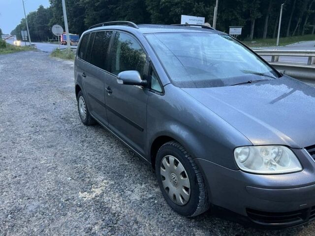 Серый Фольксваген Туран, объемом двигателя 1.9 л и пробегом 1 тыс. км за 2200 $, фото 2 на Automoto.ua