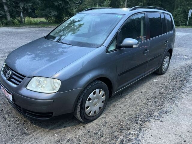 Серый Фольксваген Туран, объемом двигателя 1.9 л и пробегом 1 тыс. км за 2200 $, фото 1 на Automoto.ua