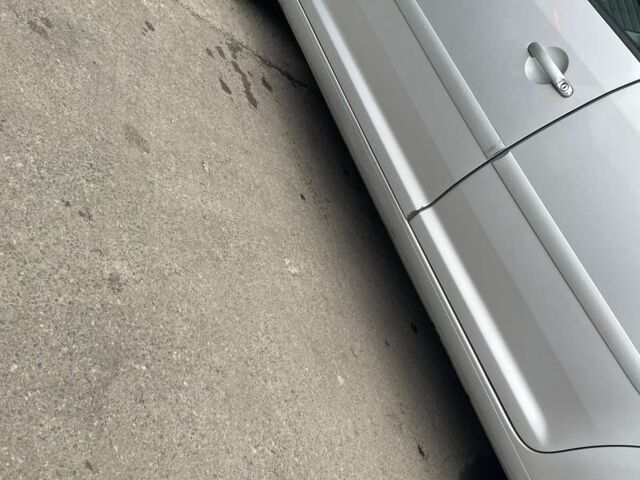 Сірий Фольксваген Туран, об'ємом двигуна 1.9 л та пробігом 330 тис. км за 2300 $, фото 10 на Automoto.ua