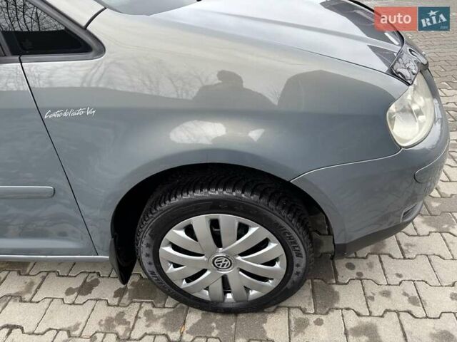 Серый Фольксваген Туран, объемом двигателя 1.9 л и пробегом 281 тыс. км за 6700 $, фото 42 на Automoto.ua