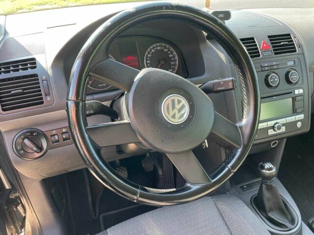 Серый Фольксваген Туран, объемом двигателя 1.6 л и пробегом 3 тыс. км за 5450 $, фото 10 на Automoto.ua