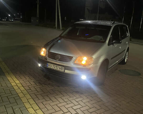 Серый Фольксваген Туран, объемом двигателя 1.97 л и пробегом 490 тыс. км за 5550 $, фото 13 на Automoto.ua