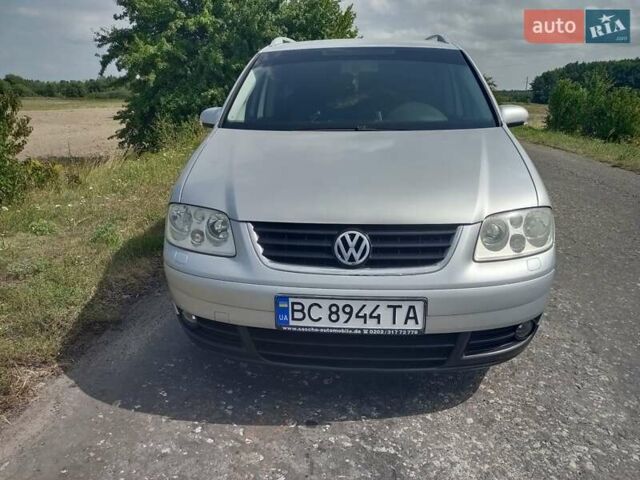 Серый Фольксваген Туран, объемом двигателя 1.6 л и пробегом 171 тыс. км за 6250 $, фото 9 на Automoto.ua