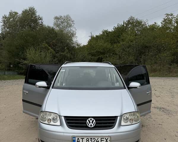 Серый Фольксваген Туран, объемом двигателя 1.9 л и пробегом 353 тыс. км за 5305 $, фото 9 на Automoto.ua