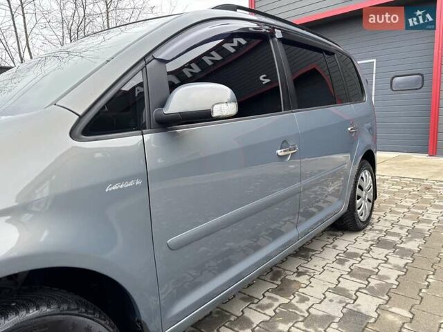 Серый Фольксваген Туран, объемом двигателя 1.9 л и пробегом 281 тыс. км за 6700 $, фото 13 на Automoto.ua