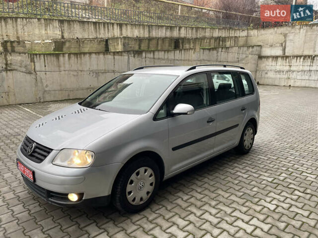 Серый Фольксваген Туран, объемом двигателя 1.6 л и пробегом 258 тыс. км за 5350 $, фото 13 на Automoto.ua