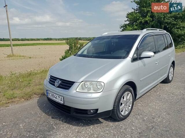 Серый Фольксваген Туран, объемом двигателя 1.6 л и пробегом 171 тыс. км за 6250 $, фото 11 на Automoto.ua