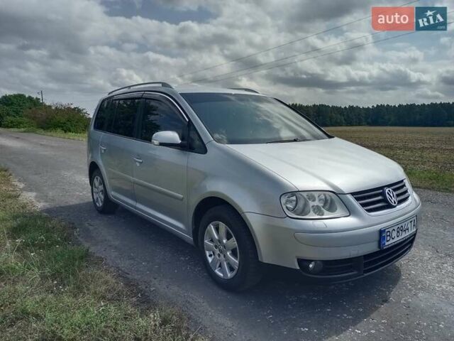Серый Фольксваген Туран, объемом двигателя 1.6 л и пробегом 171 тыс. км за 6250 $, фото 12 на Automoto.ua