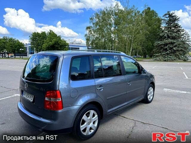 Сірий Фольксваген Туран, об'ємом двигуна 1.6 л та пробігом 239 тис. км за 5400 $, фото 6 на Automoto.ua