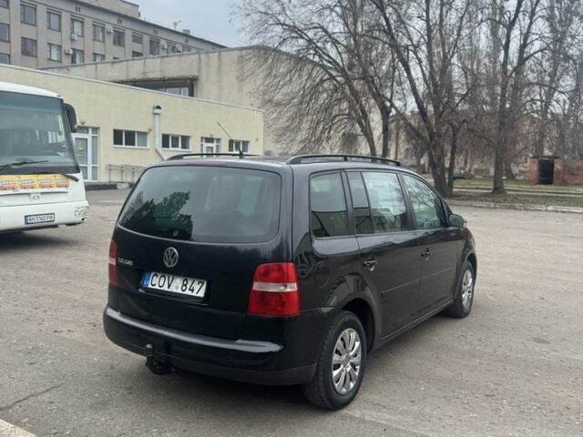 Серый Фольксваген Туран, объемом двигателя 2 л и пробегом 250 тыс. км за 3550 $, фото 5 на Automoto.ua