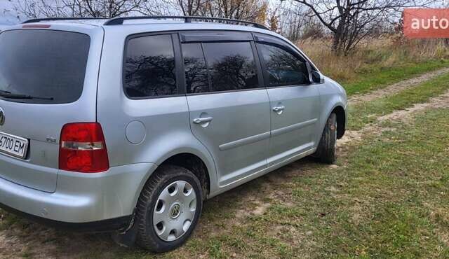 Серый Фольксваген Туран, объемом двигателя 1.6 л и пробегом 269 тыс. км за 6200 $, фото 9 на Automoto.ua