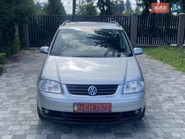 Серый Фольксваген Туран, объемом двигателя 1.6 л и пробегом 171 тыс. км за 6000 $, фото 5 на Automoto.ua