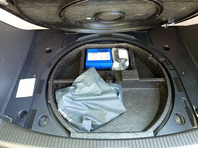 Сірий Фольксваген Туран, об'ємом двигуна 1.6 л та пробігом 230 тис. км за 5500 $, фото 4 на Automoto.ua