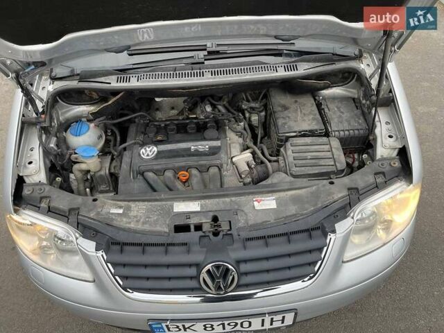 Серый Фольксваген Туран, объемом двигателя 2 л и пробегом 296 тыс. км за 4999 $, фото 22 на Automoto.ua