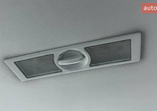 Серый Фольксваген Туран, объемом двигателя 1.9 л и пробегом 295 тыс. км за 5700 $, фото 30 на Automoto.ua