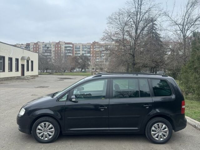 Серый Фольксваген Туран, объемом двигателя 2 л и пробегом 250 тыс. км за 3550 $, фото 8 на Automoto.ua