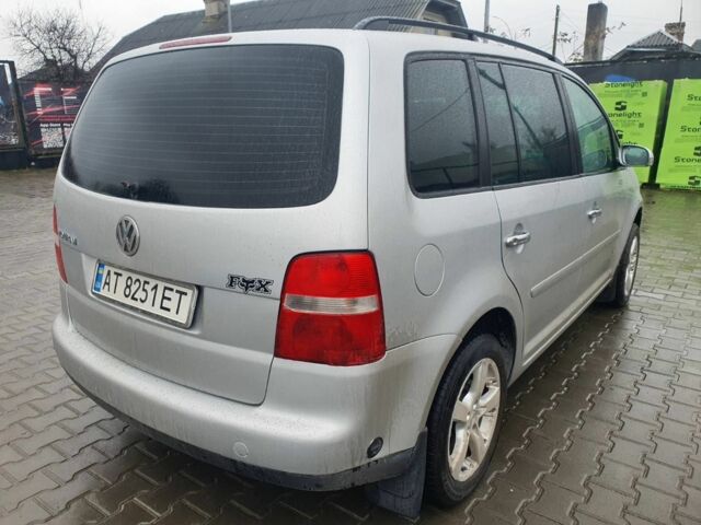 Сірий Фольксваген Туран, об'ємом двигуна 1.6 л та пробігом 270 тис. км за 4700 $, фото 6 на Automoto.ua