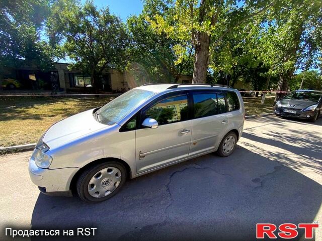 Серый Фольксваген Туран, объемом двигателя 2 л и пробегом 0 тыс. км за 4100 $, фото 1 на Automoto.ua