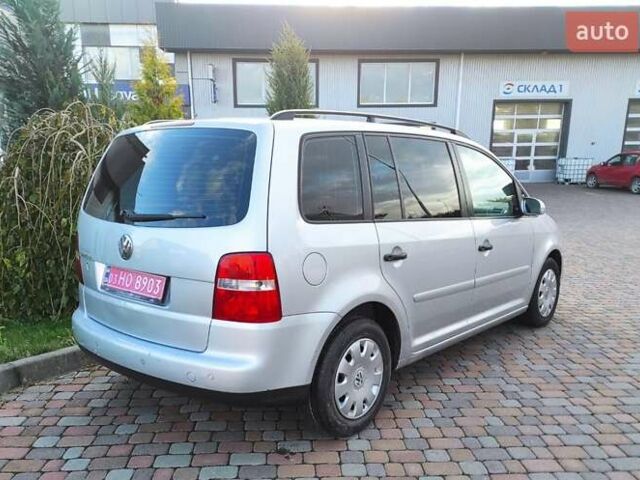 Серый Фольксваген Туран, объемом двигателя 1.6 л и пробегом 220 тыс. км за 5550 $, фото 44 на Automoto.ua