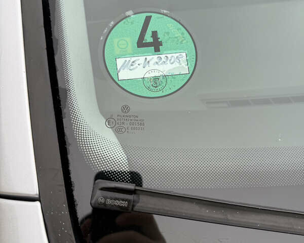 Серый Фольксваген Туран, объемом двигателя 1.6 л и пробегом 213 тыс. км за 6900 $, фото 17 на Automoto.ua