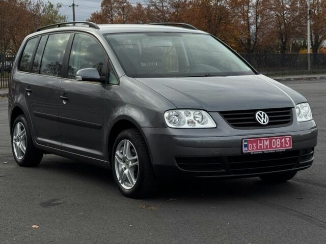 Серый Фольксваген Туран, объемом двигателя 1.6 л и пробегом 223 тыс. км за 6300 $, фото 5 на Automoto.ua