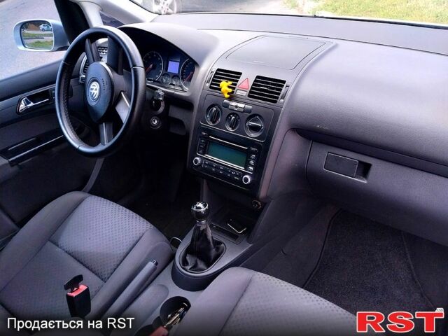 Сірий Фольксваген Туран, об'ємом двигуна 1.6 л та пробігом 219 тис. км за 6699 $, фото 6 на Automoto.ua