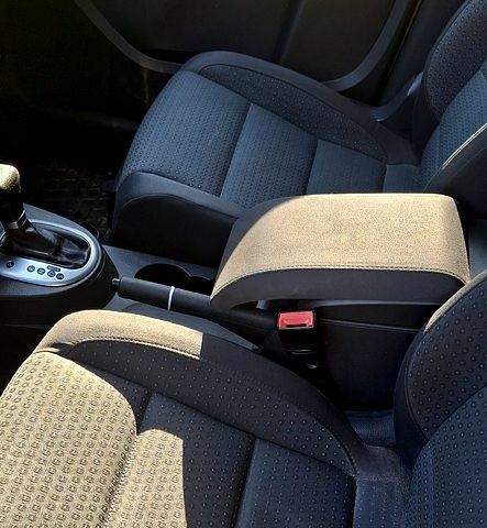 Серый Фольксваген Туран, объемом двигателя 1.6 л и пробегом 297 тыс. км за 3900 $, фото 6 на Automoto.ua