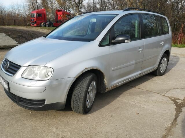 Серый Фольксваген Туран, объемом двигателя 0 л и пробегом 330 тыс. км за 1800 $, фото 20 на Automoto.ua